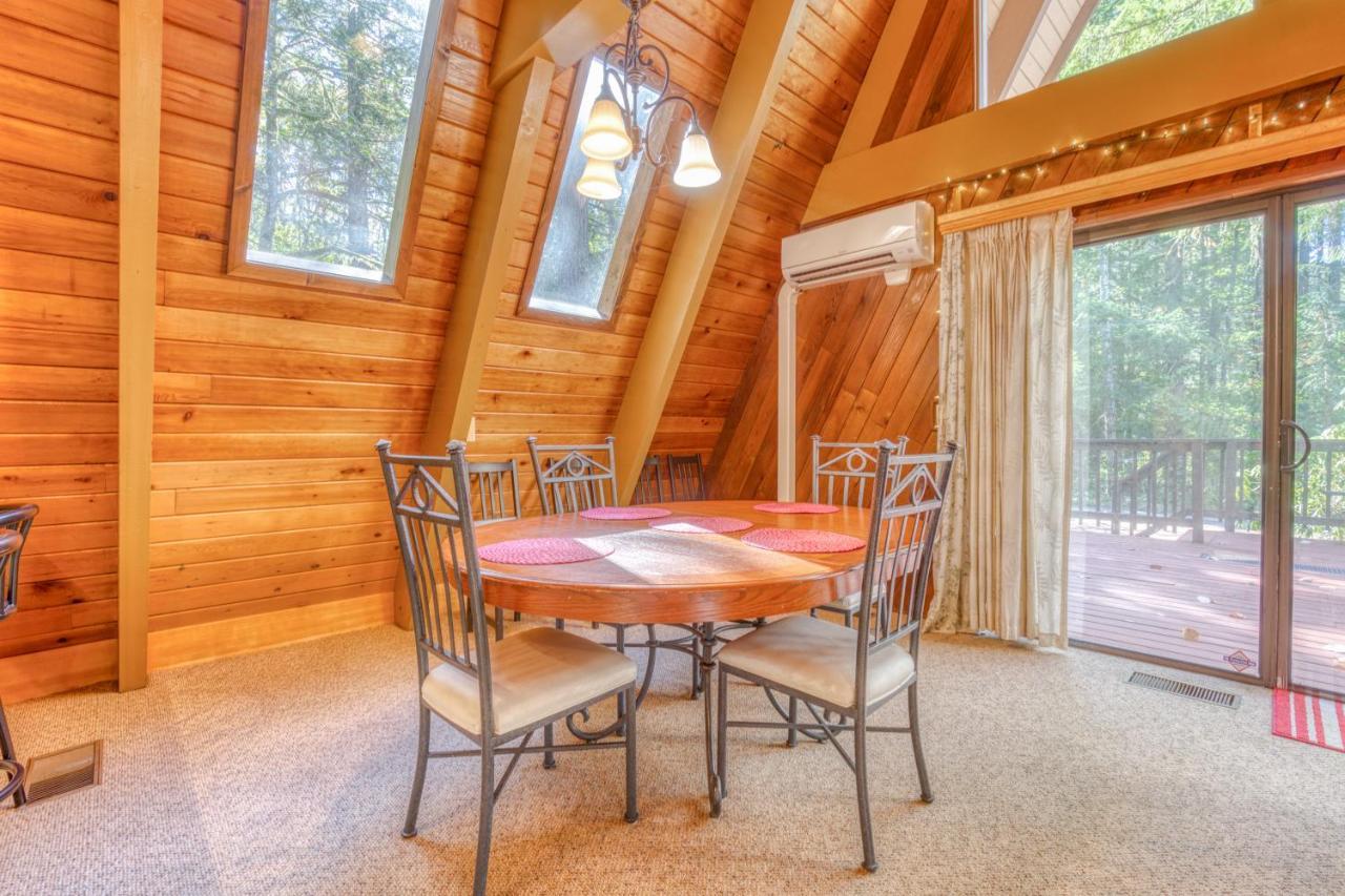 Stone'S Throw Villa Welches Bagian luar foto