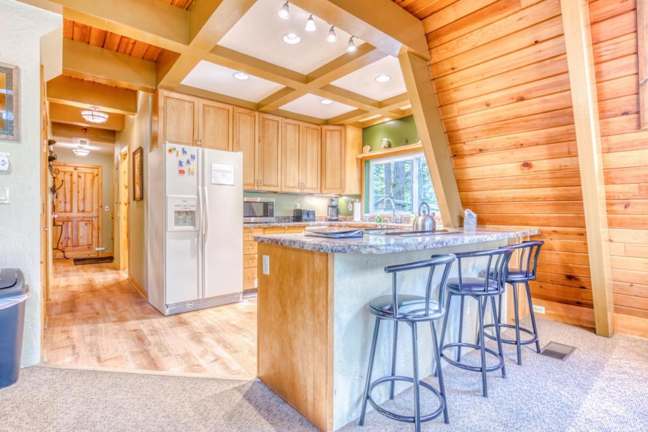 Stone'S Throw Villa Welches Bagian luar foto