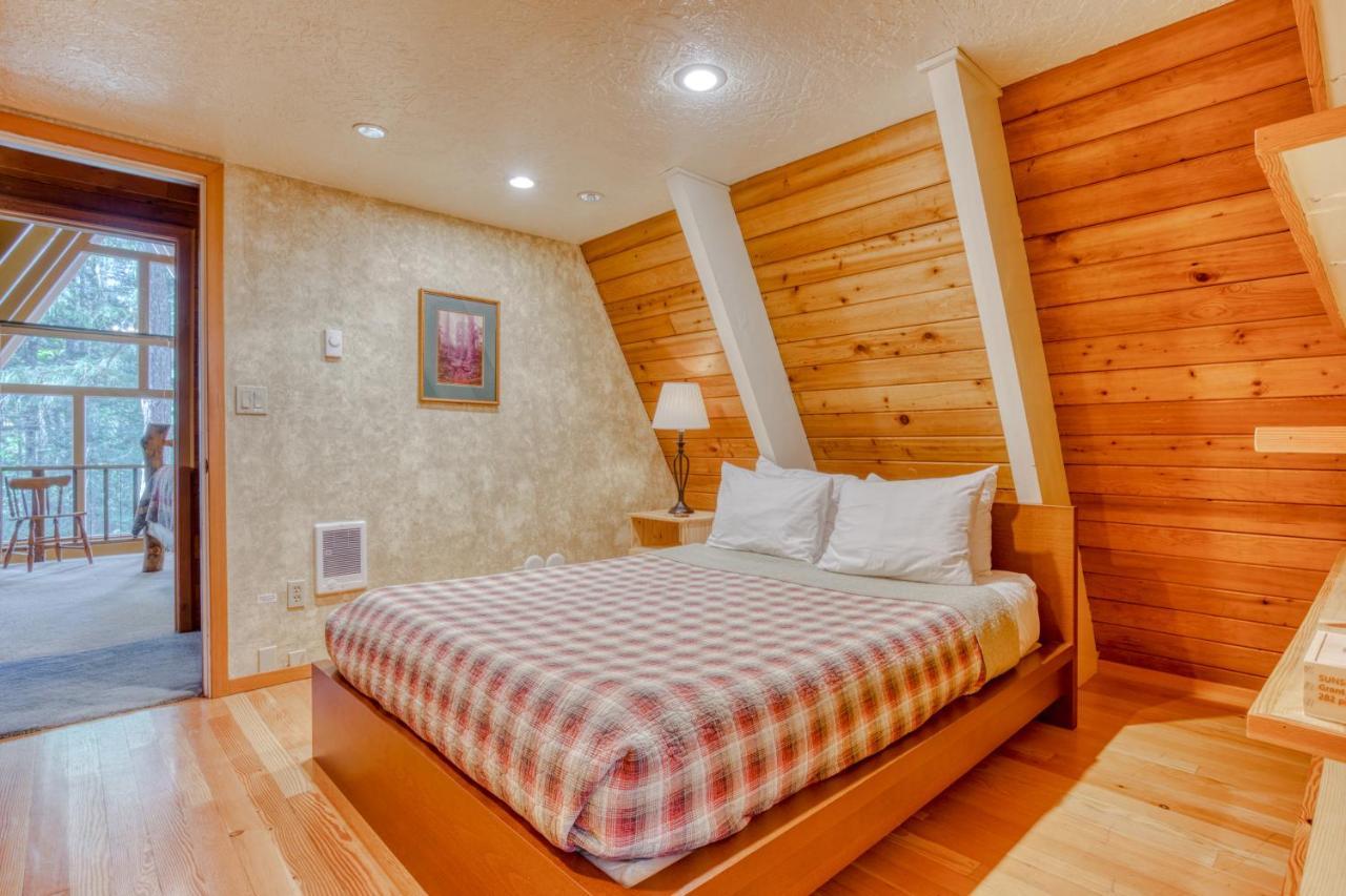 Stone'S Throw Villa Welches Bagian luar foto