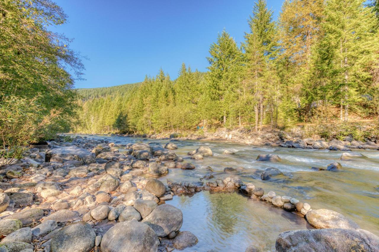 Stone'S Throw Villa Welches Bagian luar foto