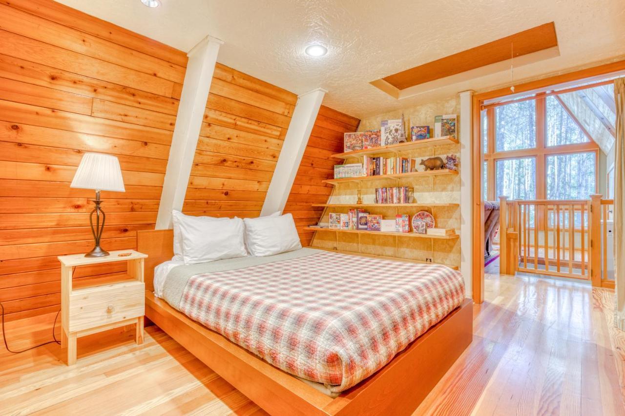 Stone'S Throw Villa Welches Bagian luar foto