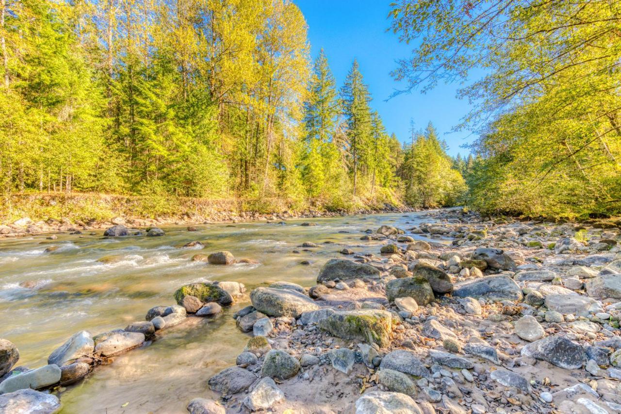 Stone'S Throw Villa Welches Bagian luar foto