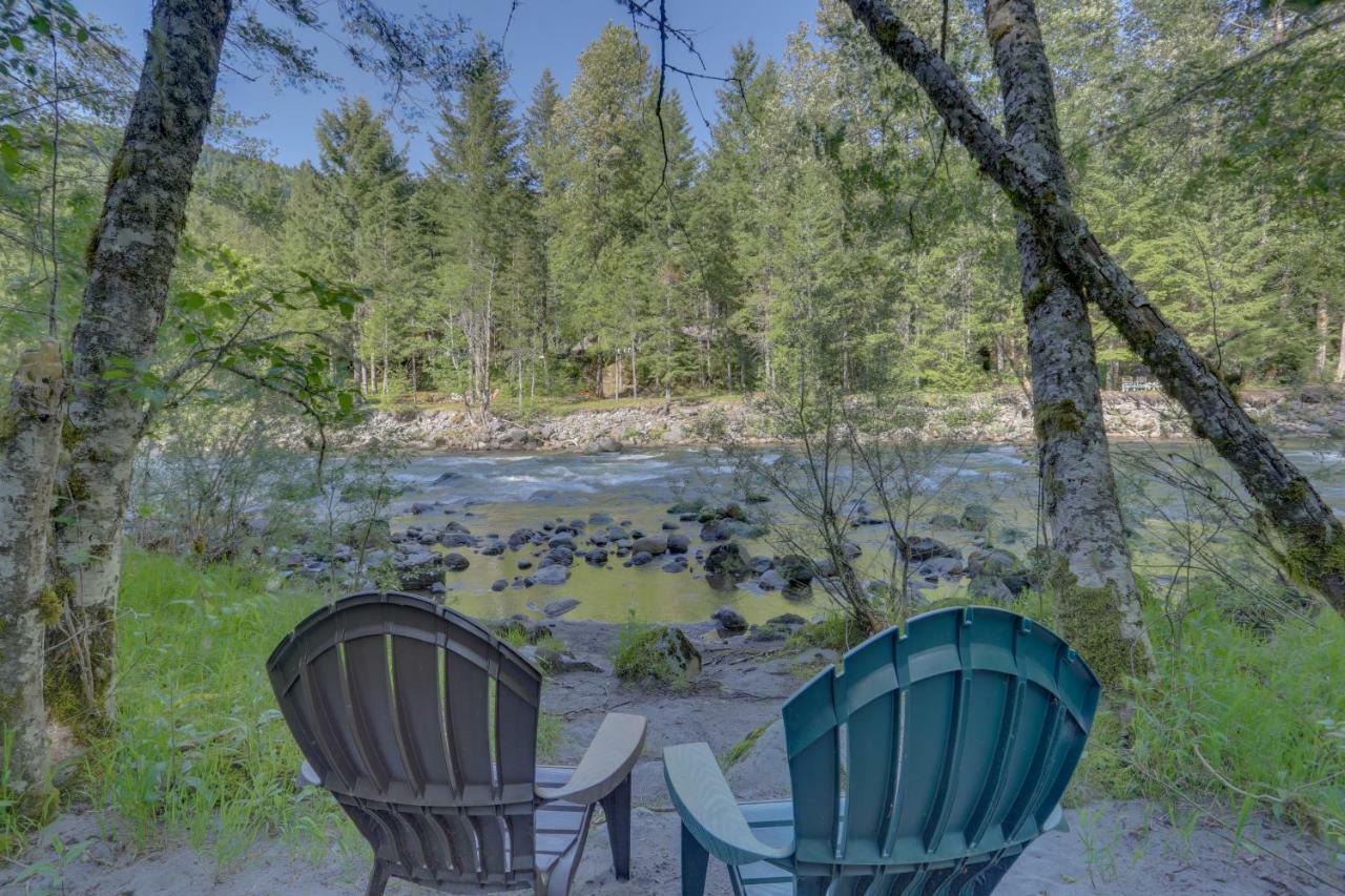 Stone'S Throw Villa Welches Bagian luar foto